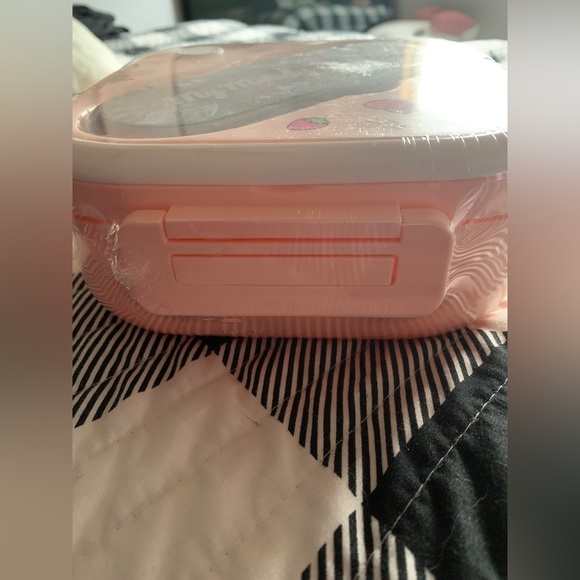 NEW My Melody lunch box c/w cutlery - Picture 2 of 2